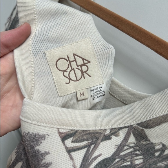 CHASER Tropical Recycled Vintage Print Ruched V Back T Shirt Size M NWOT - Picture 9 of 9